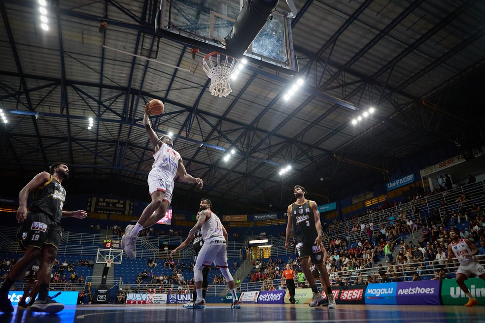 54447640271-311e9c9585-k